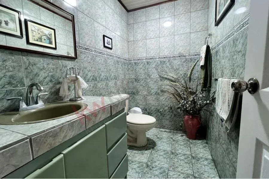 Venta de casa en Sabanilla, Montes de Oca US$ 405.000 #5153 - Venta en San Pedro — photo 2