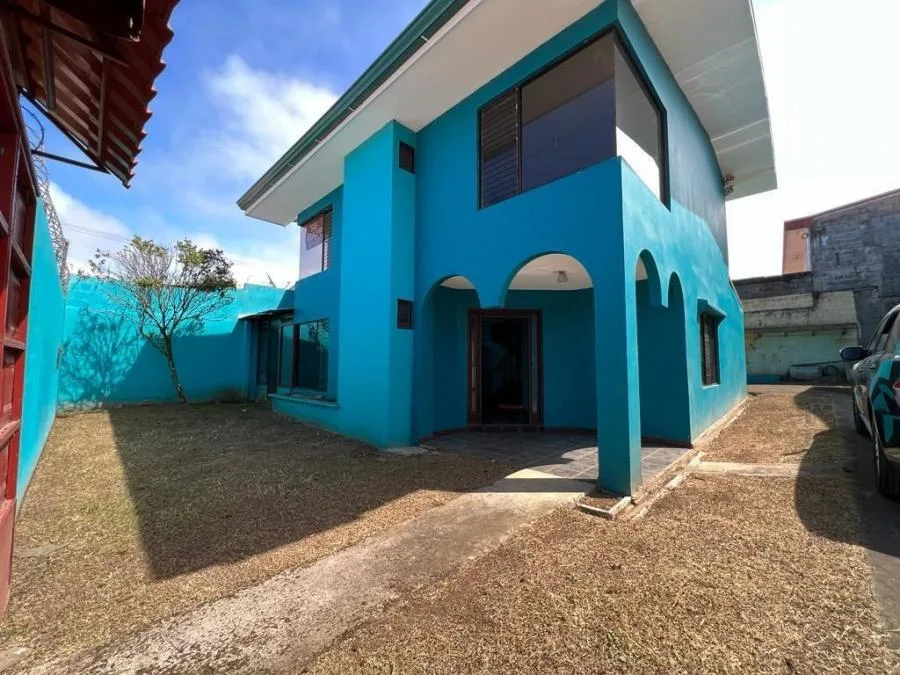 CASA EN VENTA, SANTO DOMINGO, Cod#24-659 - Venta en Santo Domingo