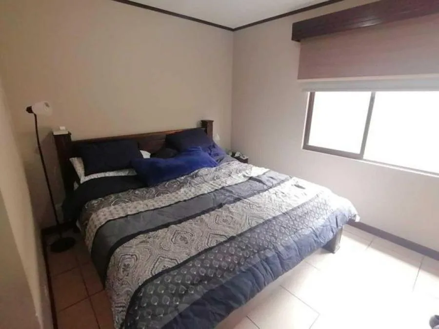 Apartamento ubicado en segundo piso en condominio en Tibas RAH 231141 - Venta en Tibás — photo 2