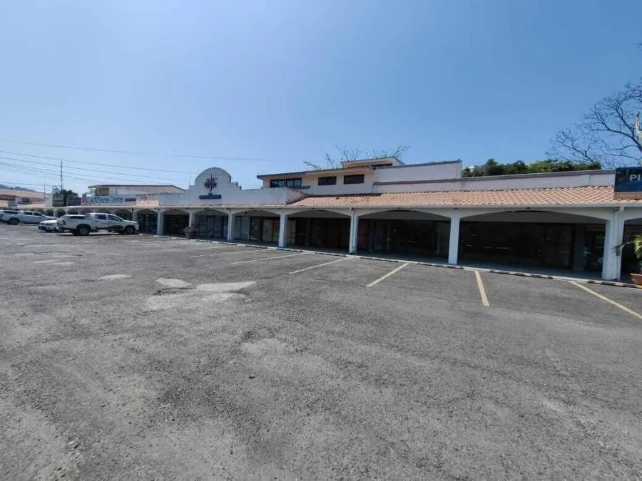 LOCALES EN VENTA EN JACÓ, PUNTARENAS RAH 232719  - Venta en Jacó