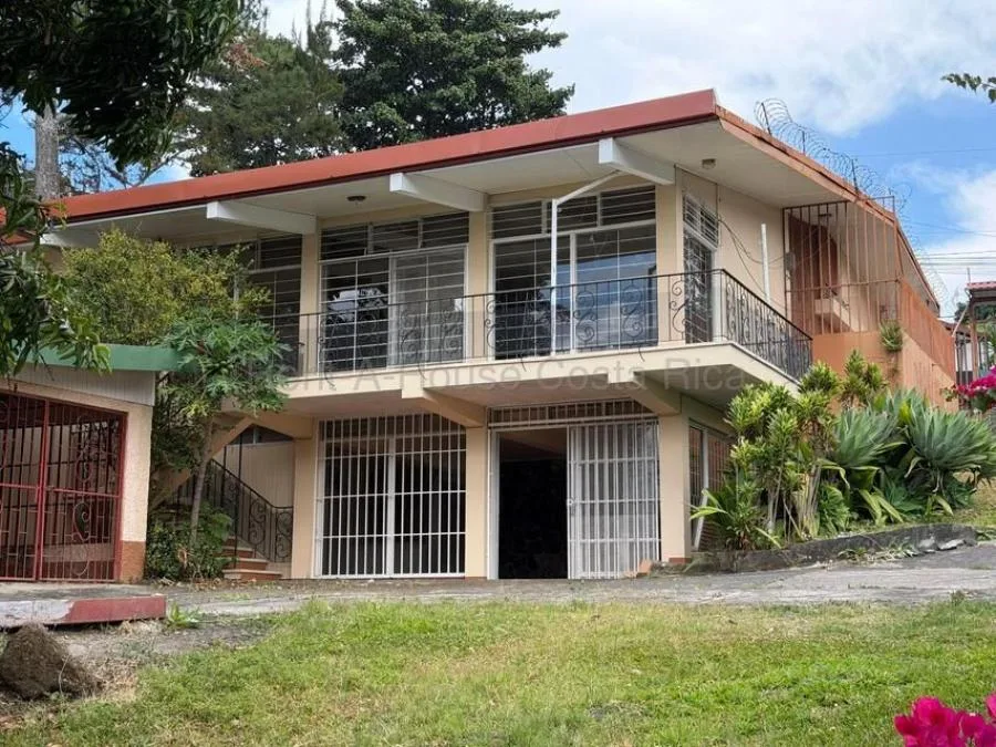 Venta de Casa en Escazú-San José. RAH 26-1594 - Venta en Escazú