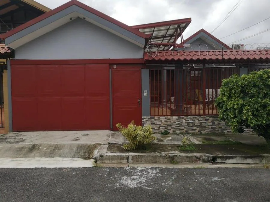 Casa en Venta en Zapote, San José. RAH 24-884 - Venta en Zapote