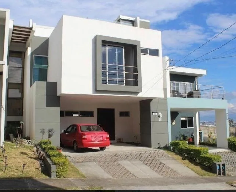 Venta de Casa en Ulloa-Heredia. RAH 26-1669 - Venta en Heredia