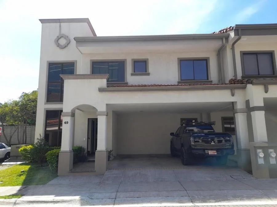 Casa en venta en Ulloa, Heredia. RAH 23-2684 - Venta en Heredia