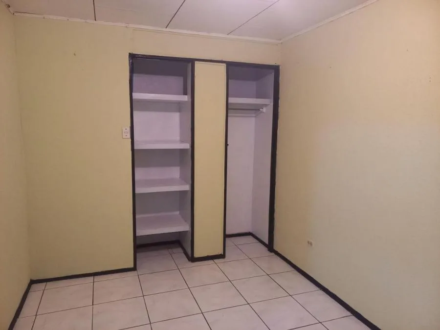 Alquiler de Apartamento en Goicoechea, San José. RAH 25-1702 - Alquiler / Renta en Goicoechea — photo 5