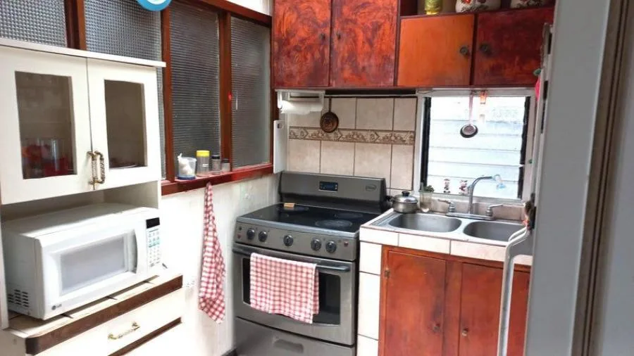 Venta de Casa + Apartamento en Moravia, San José. RAH 25-47 - Venta en Moravia — photo 2