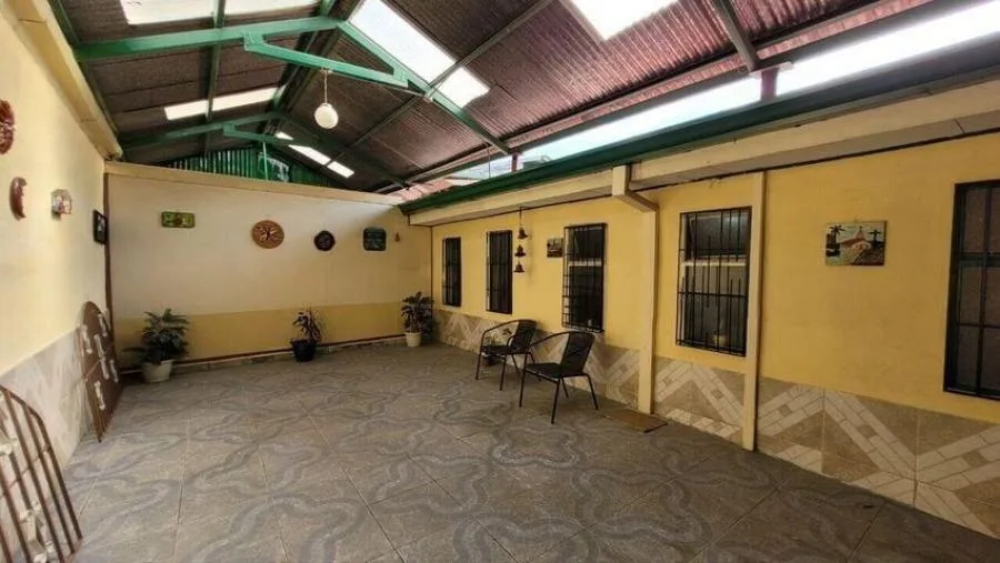 Venta de casa  en jose desemparados - Venta en Desamparados
