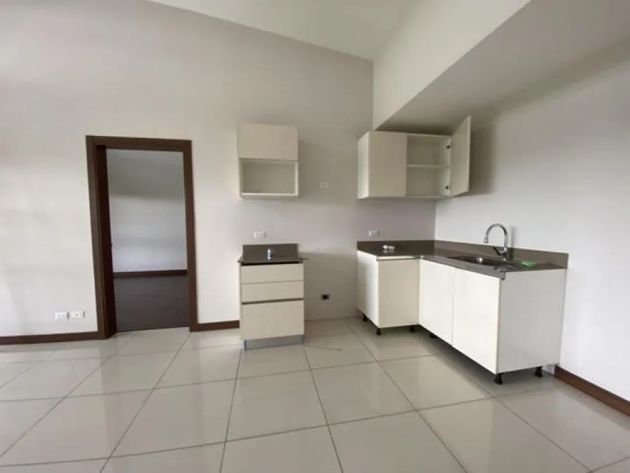 Alquiler de Apartamento en San José. - Alquiler / Renta en San José — photo 4