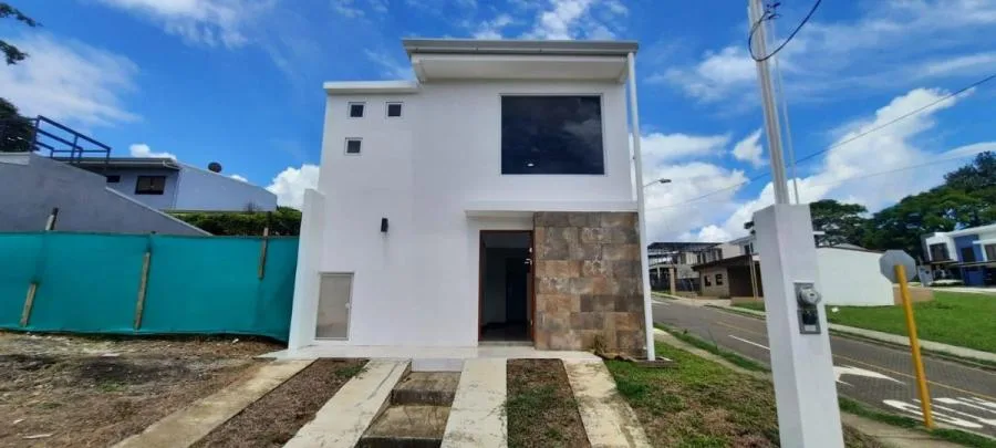 Alquiler apartamento de 3 habitaciones con parqueo techado #26-1954 GS - Alquiler / Renta en Alajuela