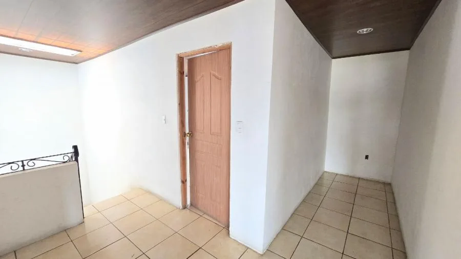 AMPLIA CASA CON POTENCIAL COMERCIAL, EN PÉREZ ZELEDÓN. - Venta en Perez Zeledón — photo 3