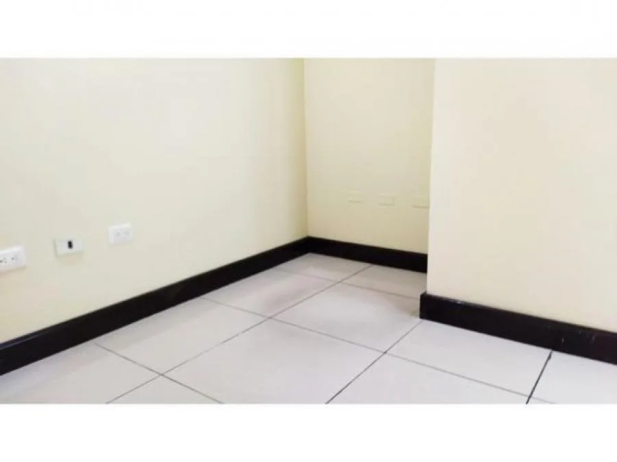 Edificio en Alquiler,en San Jose, Comercial,Exc,Ubicacion,PJG7166450 - Alquiler / Renta en San José — photo 4