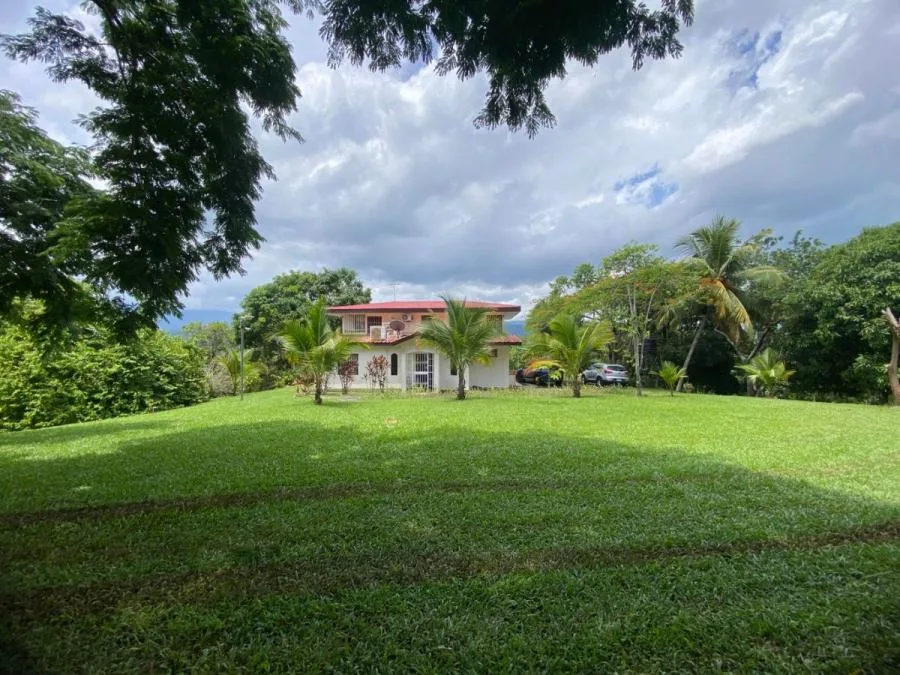 CASA EN VENTA EN GARABITO, cod: CTL MLS #26-9 - Venta en Garabito