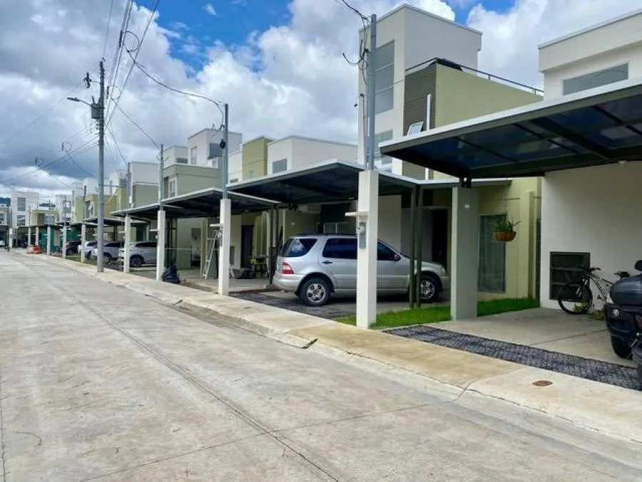 Hermosa casa en venta en El Guarco, Cartago MLS 25-476 - Venta en El Guarco