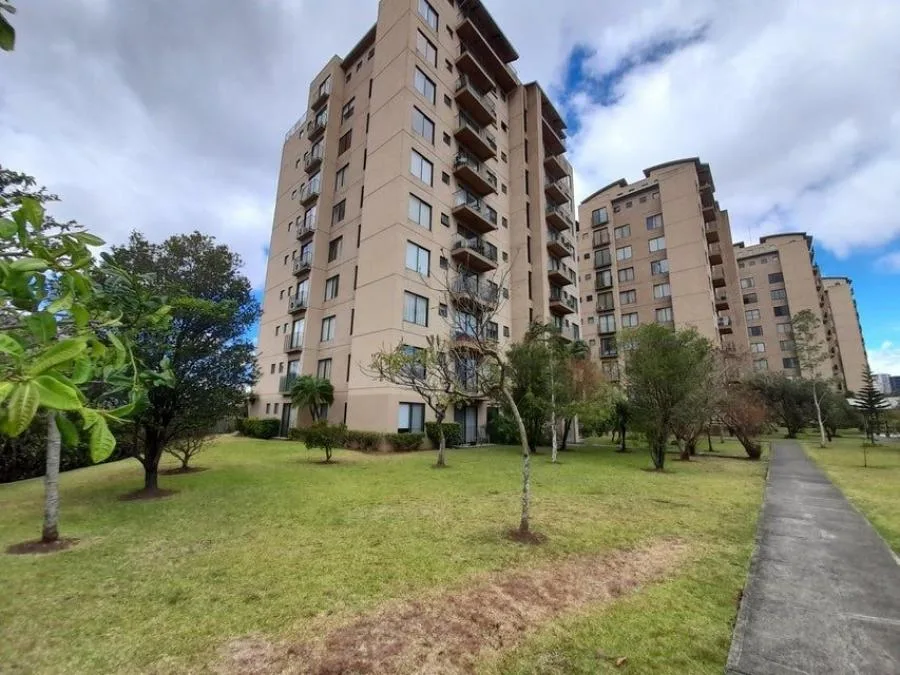 Venta de Apartamento en Condominio en San José. - Venta en San José
