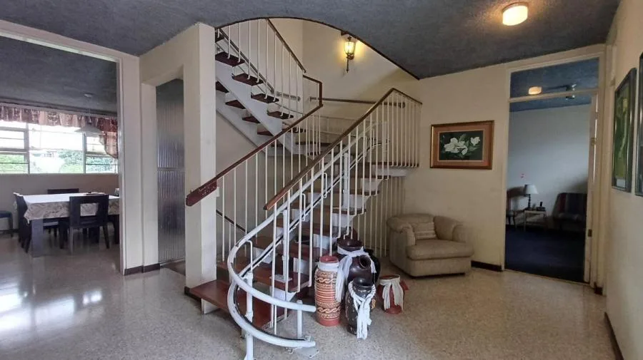 Venta de Casa en Montes de Oca, San José. - Venta en Montes de Oca — photo 2