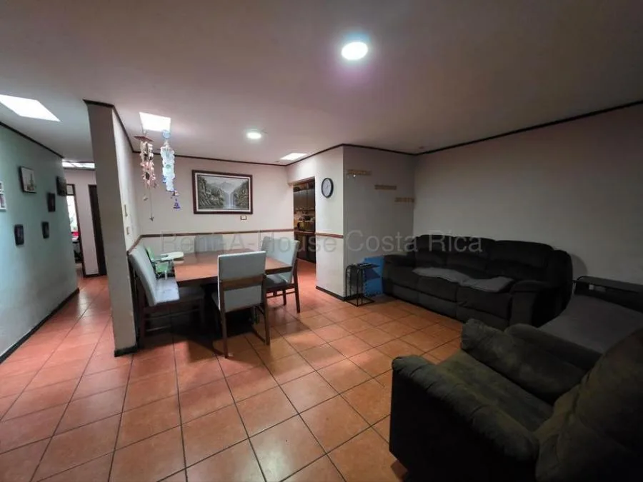 Venta de Casa+Apto en Calle Blancos-Goicoechea. RAH 26-1508 - Venta en Goicoechea — photo 4