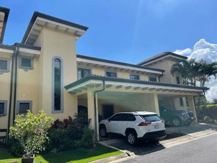 Venta de Casa en San José, Escazú - Venta en Escazú