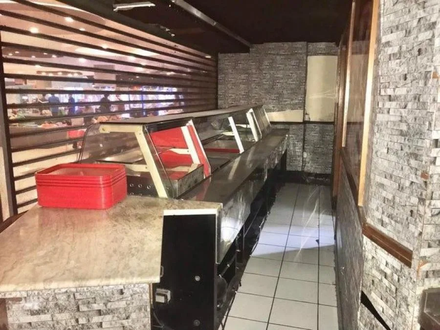 venta o  alquiler  de local en mall san pedro - Venta en San José — photo 4