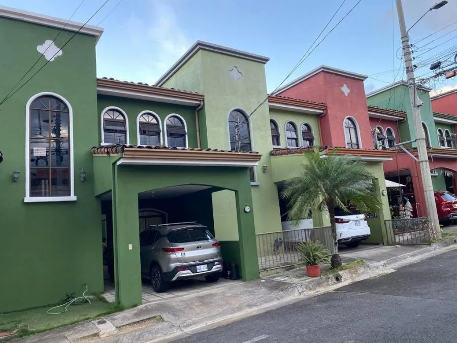 Casa en Venta en Alajuelita, San José. RAH 24-1046 - Venta en Alajuelita
