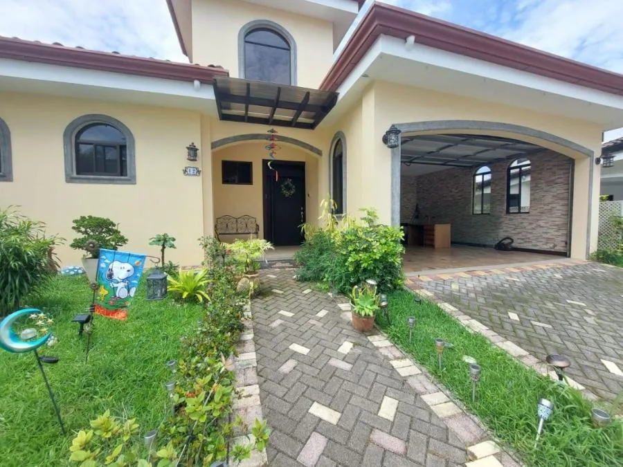CASA EN VENTA EN CONDOMINIO TERRANOSTRA, SANTO TOMÁS RAH 241004  - Venta en Santo Tomás