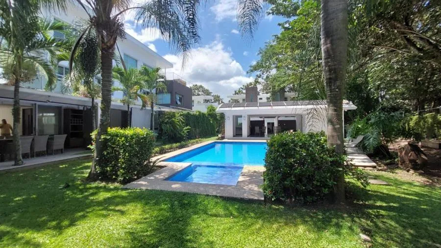 Alquiler de Casa en Condominio en Santa Ana (MGA) - Alquiler / Renta en Santa Ana