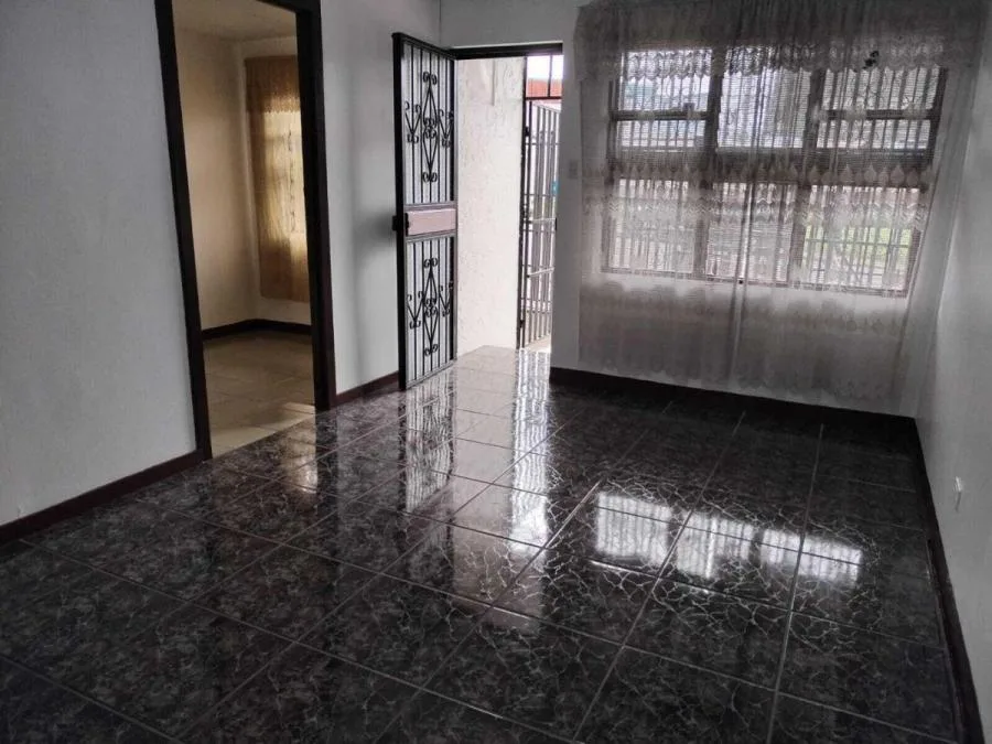 Venta de Casa en San José / Mls. 24-875 OFC - Venta en San Francisco de Dos Ríos