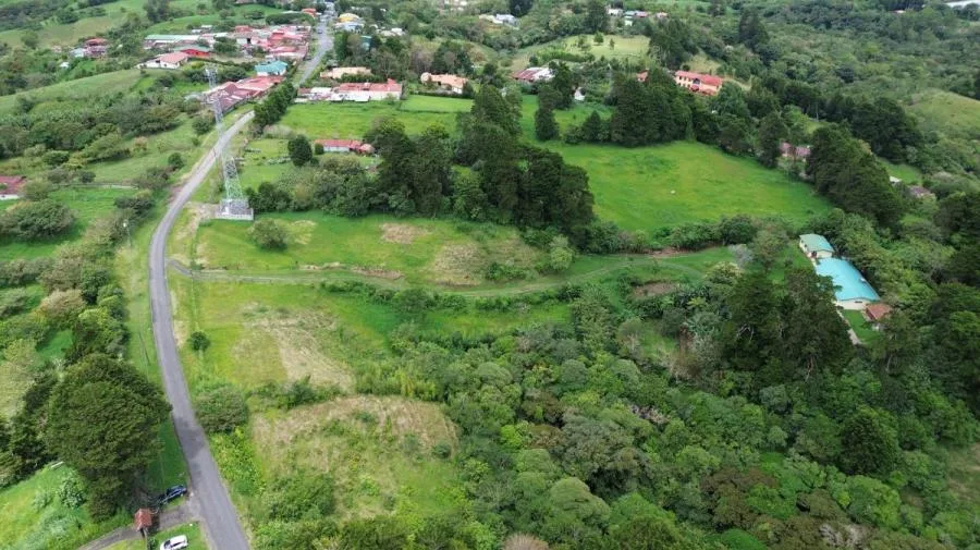 Venta de Finca en San Jerónimo de Moravia. RAH 26-592 - Venta en Moravia — photo 3
