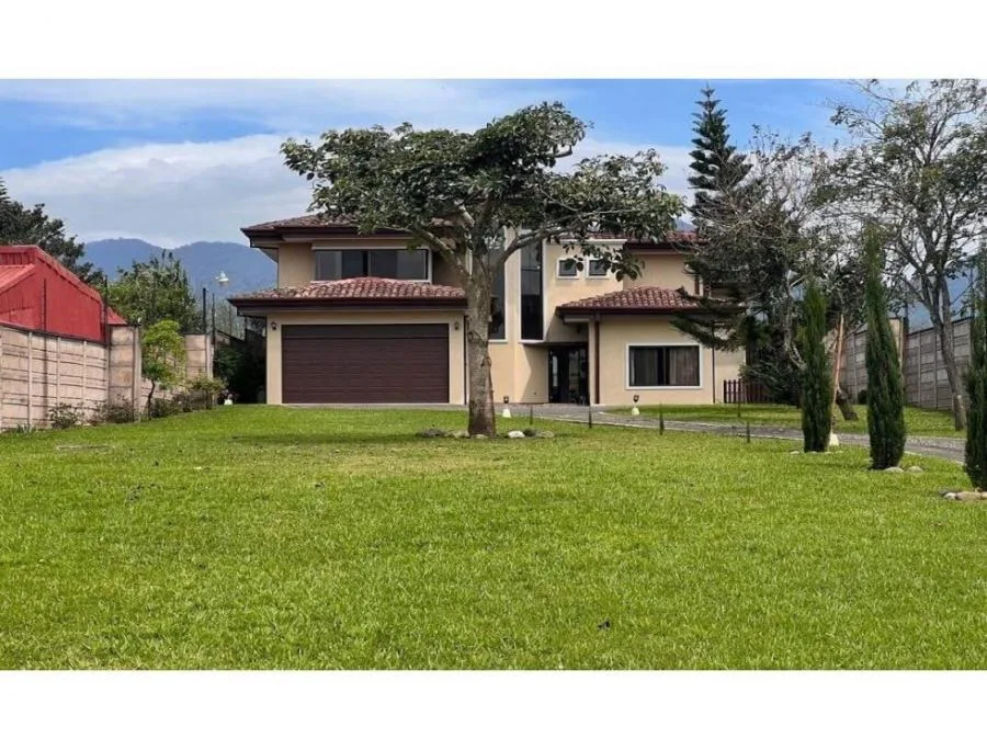 Venta de casa independiente en San Jerónimo, Moravia US$625,000 #JM21 - Venta en San Jerónimo
