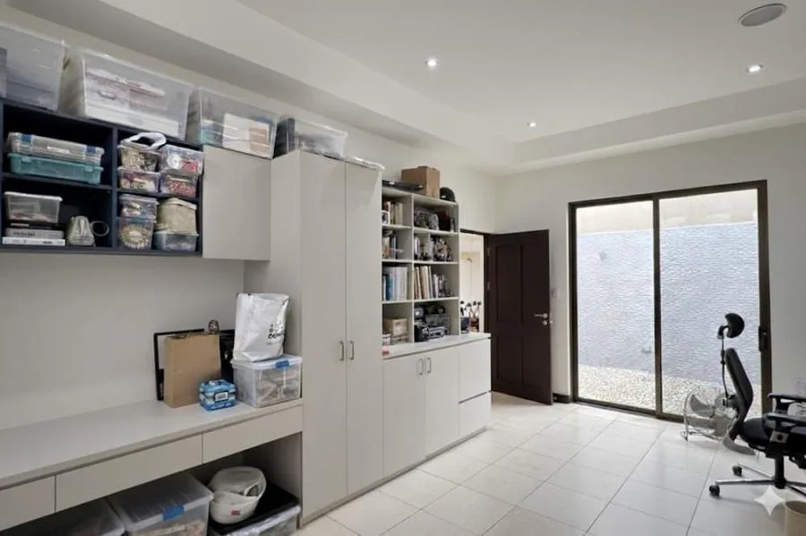Venta de casa en condominio Los Hidalgos, Santo Domingo de Heredia #CZ003 USD 580 000 - Venta en Santo Domingo — photo 2