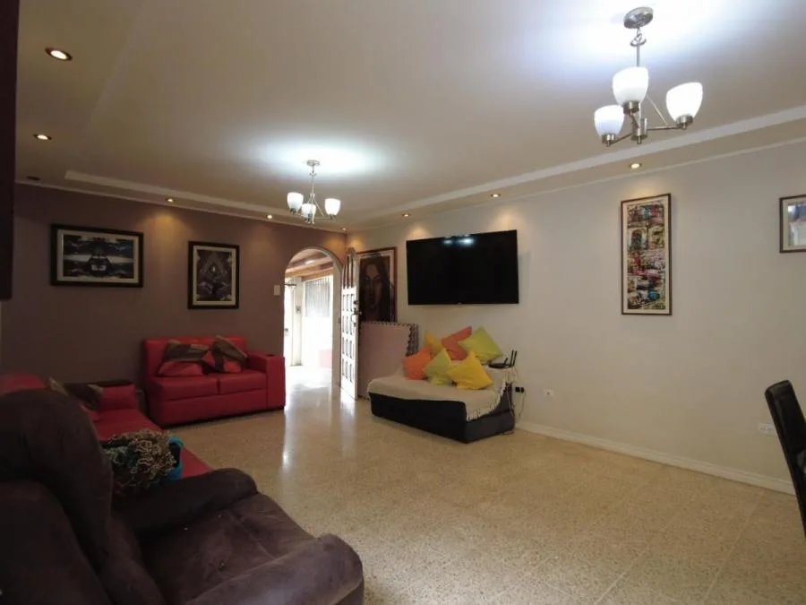 Casa en Venta en Rohrmoser, San José. RAH 23-152 - Venta en San José — photo 2
