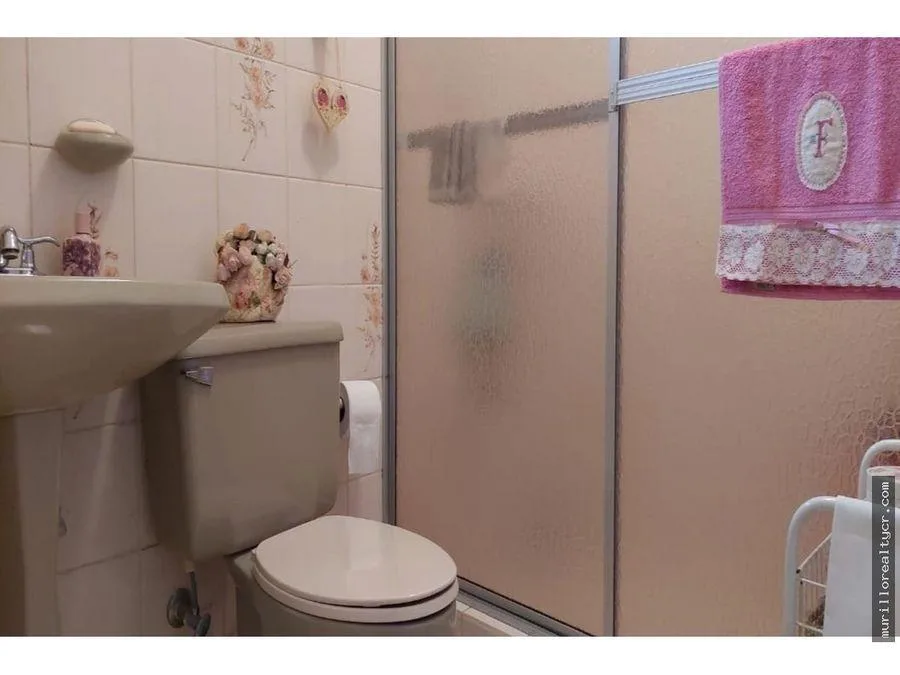 Venta de casa esquinera en San Vicente de Santo Domingo #8871803 - Venta en Santo Domingo — photo 4