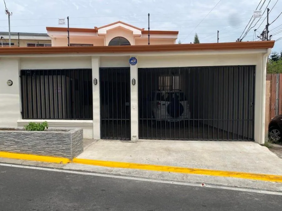 MLS-24-1622 LS ALQUILER CASA ESCAZU CENTRO  - Alquiler / Renta en Escazú centro