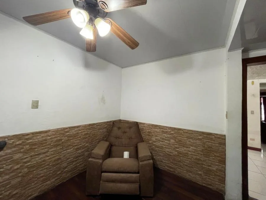 Venta de Casa + 4 APTOS en Catedral, San José. RAH 26-1347 PRECIO REBAJADO - Venta en Catedral — photo 2