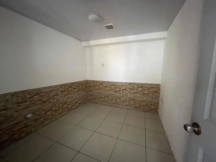 Venta de Casa + 4 APTOS en Catedral, San José. RAH 26-1347 PRECIO REBAJADO - Venta en Catedral — photo 5