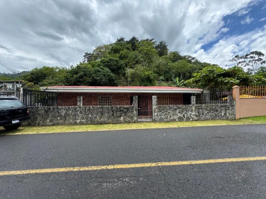 Venta de Casa en Orosi-Paraíso, Cartago. RAH 26-656 - Venta en Orosi