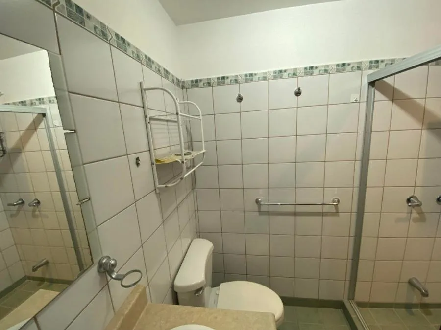 Alquiler apartamento de 1 habitación en Lourdes Montes de Oca Mga - Alquiler / Renta en Montes de Oca — photo 4