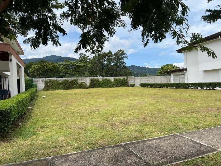 Venta de Lote en Uruca, San José. RAH 25-514 - Venta en Uruca