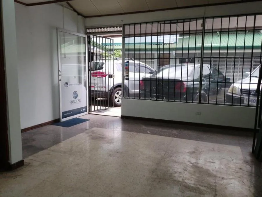 MLS-25-25 LS VENTA LOCAL COMERCIAL EL CARMEN SAN JOSE  - Venta en EL CARMEN SAN JOSE