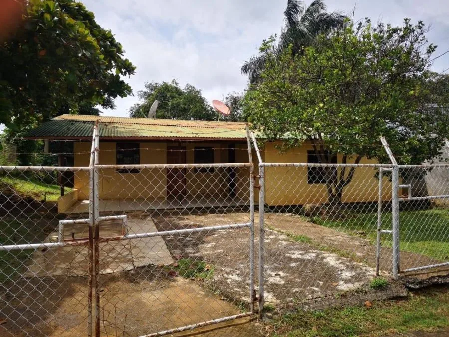 Casa en Venta en Orotina, Alajuela RAH #222657 - Venta en Orotina