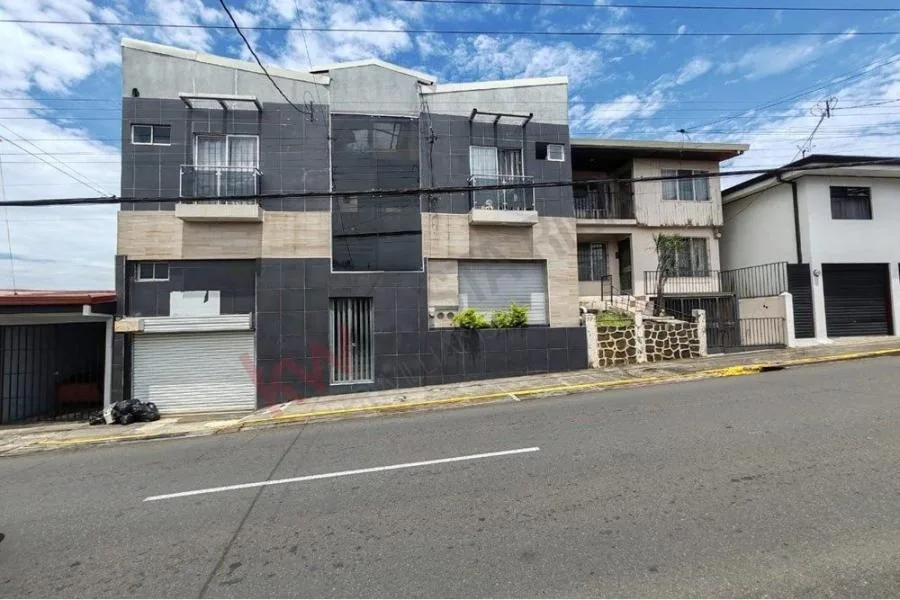 Venta de Edificios con apartamento en Heredia Centro US$ 700.000 #6352 - Venta en Heredia