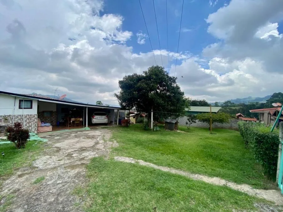 Venta de Casa con pulperia en San Nicolás Cartago (MGA) - Venta en San Nicolás