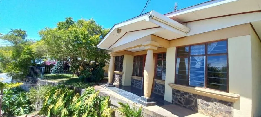 Venta de Edificio en El Centro de Naranjo, Alajuela. RAH 26-1724 - Venta en Naranjo