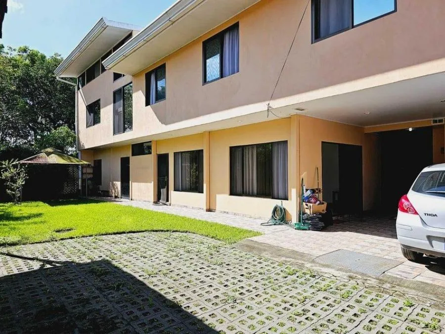 Venta de Casa + APTO en Moravia, San José. RAH 25-612 - Venta en Moravia
