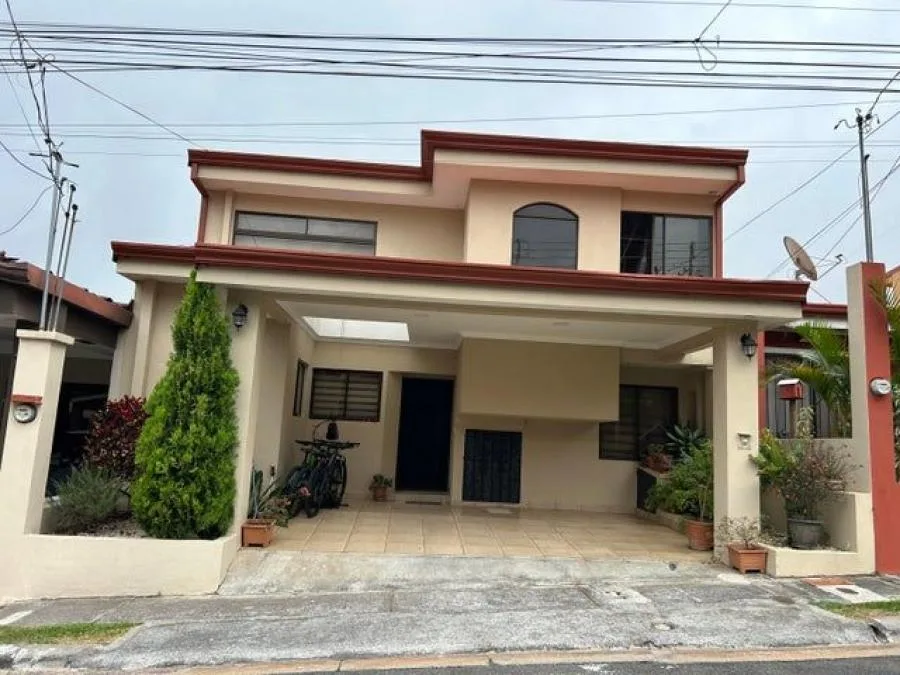 Venta de Casa en San Francisco, Heredia. RAH 24-1510 - Venta en San Francisco