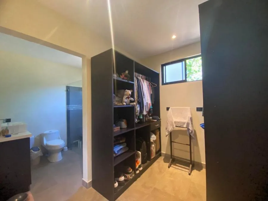 Casa en Venta cerca del Centro Ubicada en Mora, Colon - Venta en Mora — photo 5