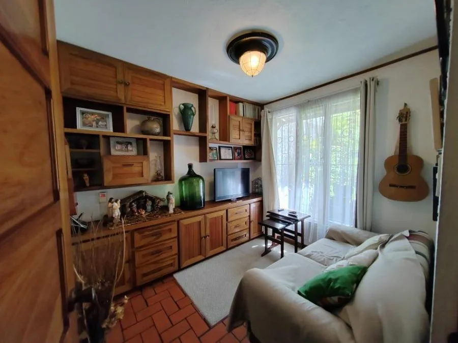 Venta de casa en Montes de Oca - Venta en Montes de Oca — photo 3