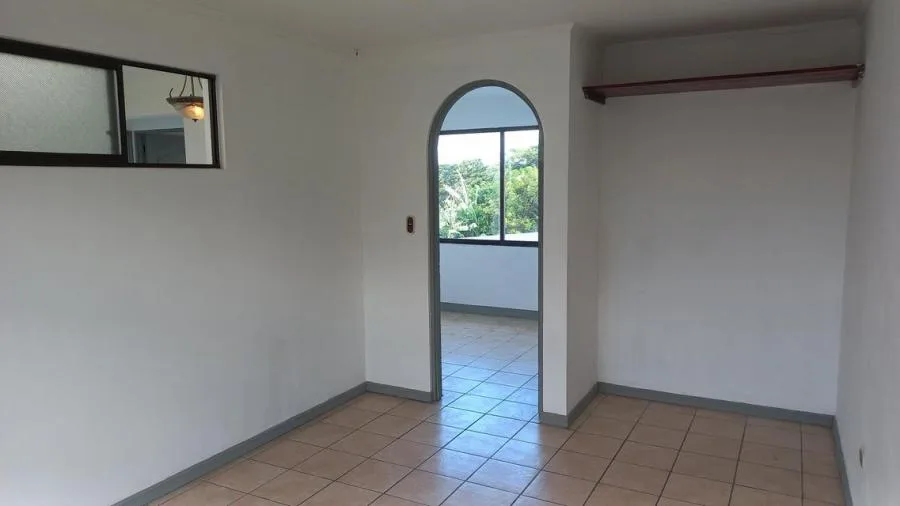 Venta de Casa en Montes de Oca, San José. RAH 25-581 - Venta en Montes de Oca — photo 5