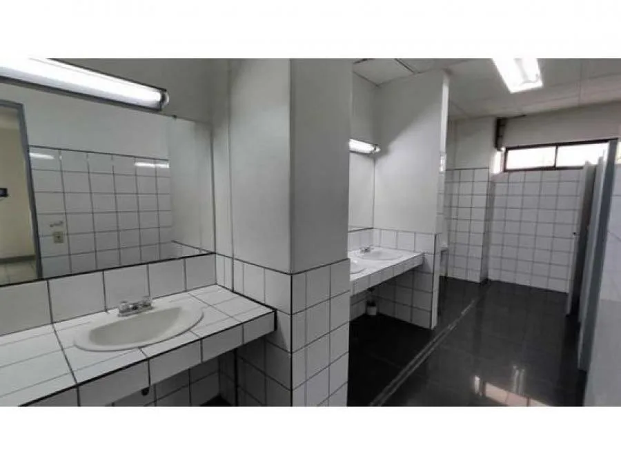 Edificio en Venta en San José, Barrio Tournon. Codigo #5PVV9202074 - Venta en Goicoechea — photo 5