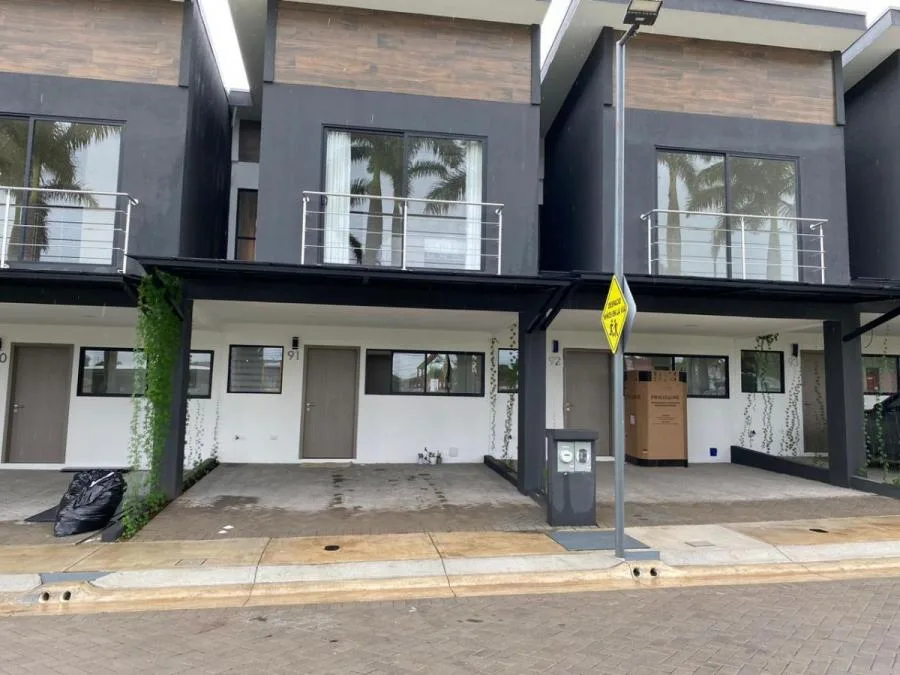 Casa moderna lista para estrenar #25-1296 GS - Venta en Alajuela