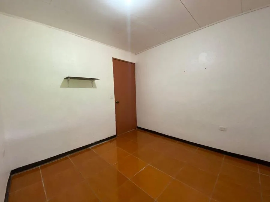 Venta de Casa en Urbanizacion Flores en la Trinidad de Moravia . RAH 24-330 - Venta en Moravia — photo 2